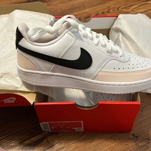 Nike Court Vision Low Sneakers